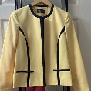 NWT Black Label By Ivan Picote Size 6 Yellow